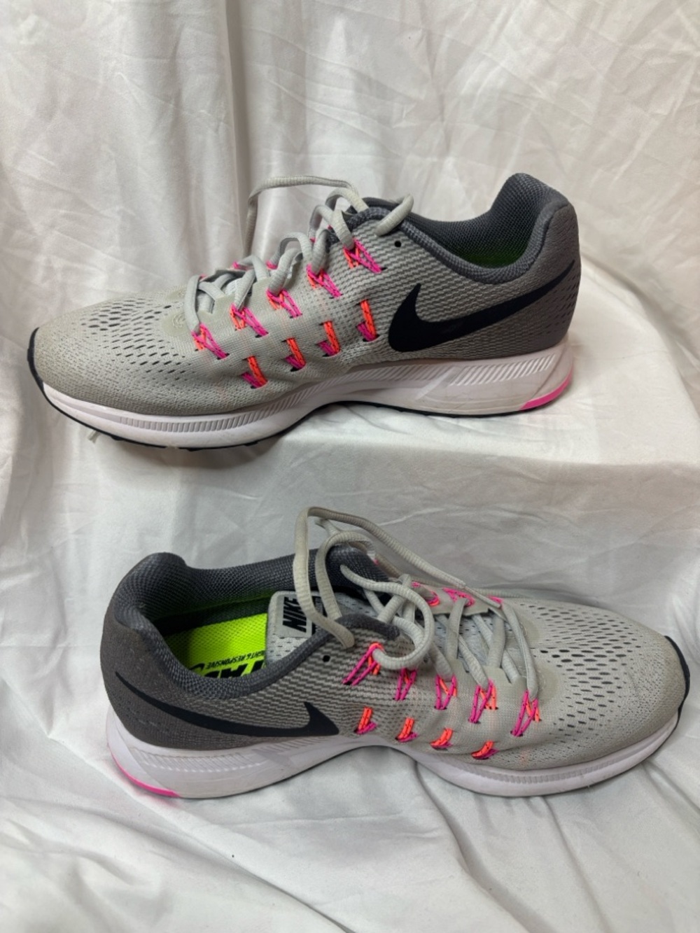 Nike Women’s Zoom Pegasus 33 - Picture 9 of 10